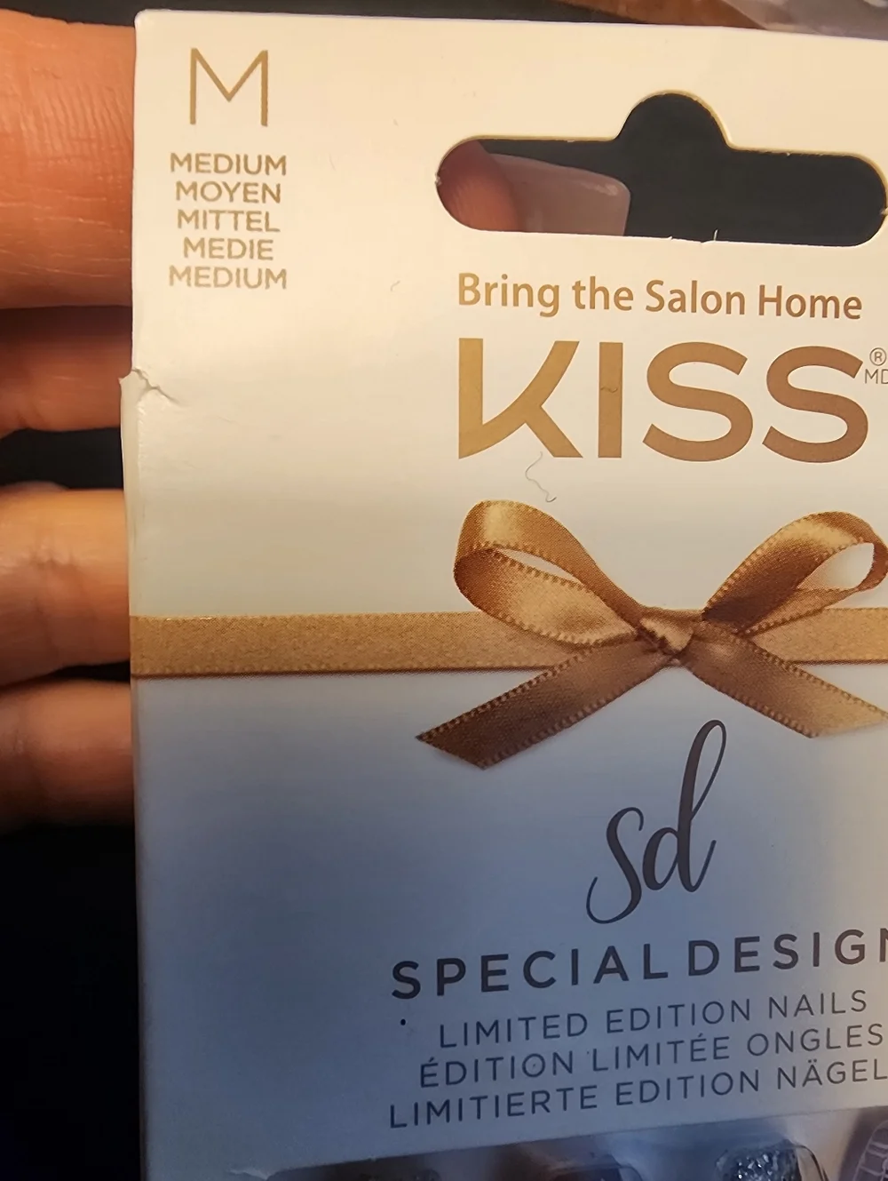 NWT Kiss Ready To Wear Gel Limited Edition Nails Medium Reindeer